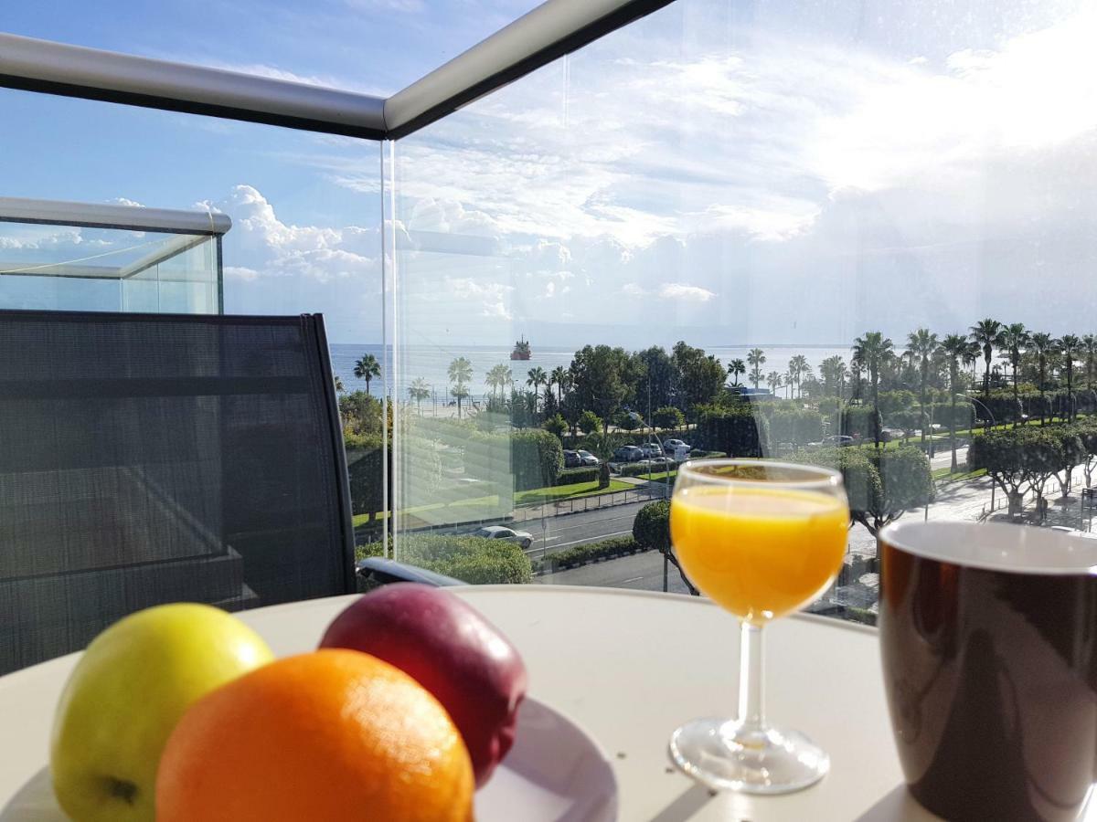 City Pearl - Modern 2 Bed Sea View Apt In City Centre Limassol Exteriör bild